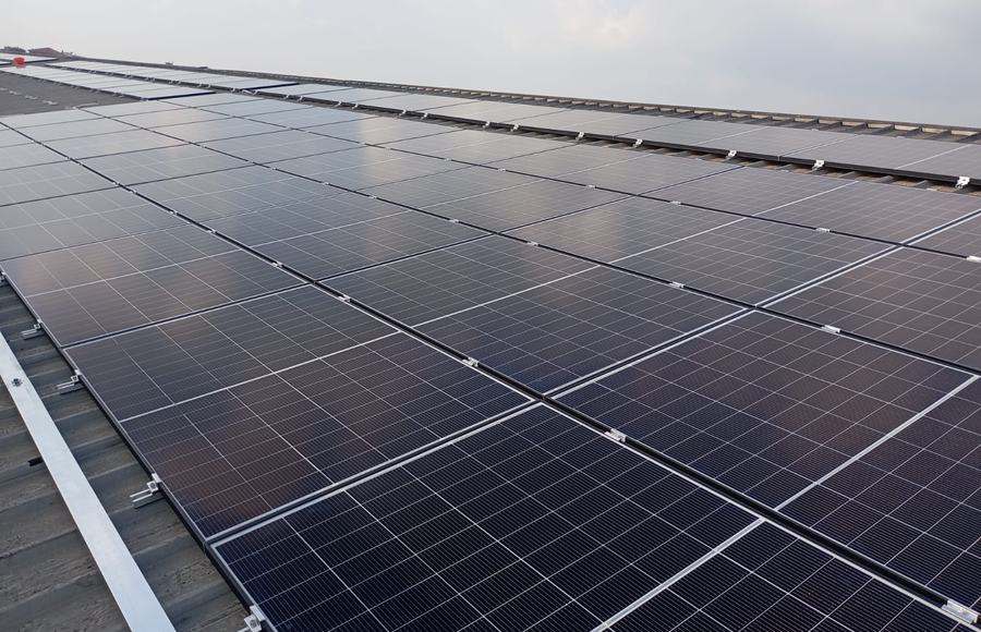 Impianto fotovoltaico su copertura industriale